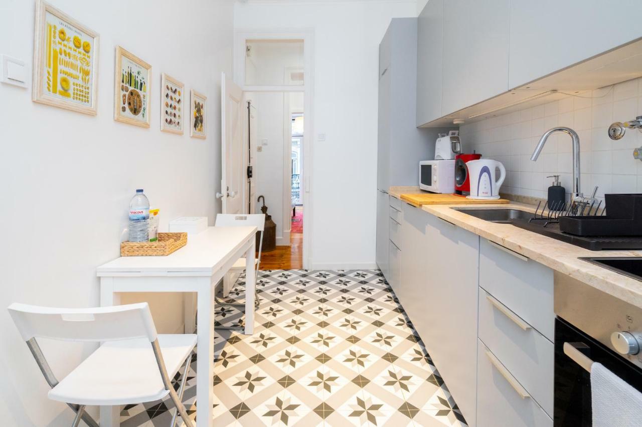 4 Bedroom Apartment On The City Center Lisboa Exterior foto
